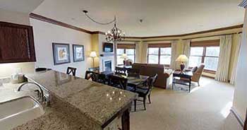 Two-Bedroom Lakeview Premier Suite
